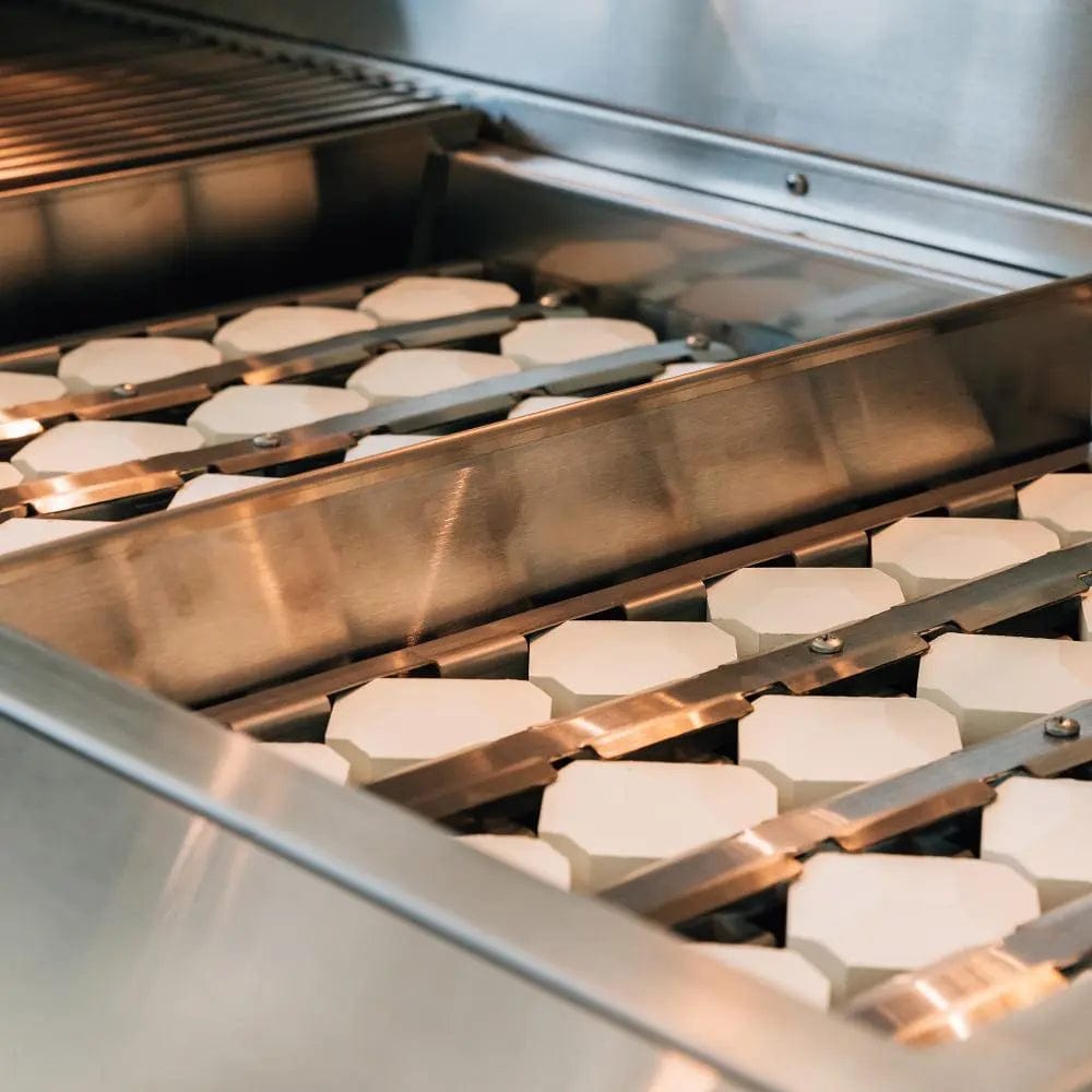 American Made Grills Liquid Propane Grill American Made Grills Estate 42-Inch Freestanding Outdoor Grill- Liquid Propane