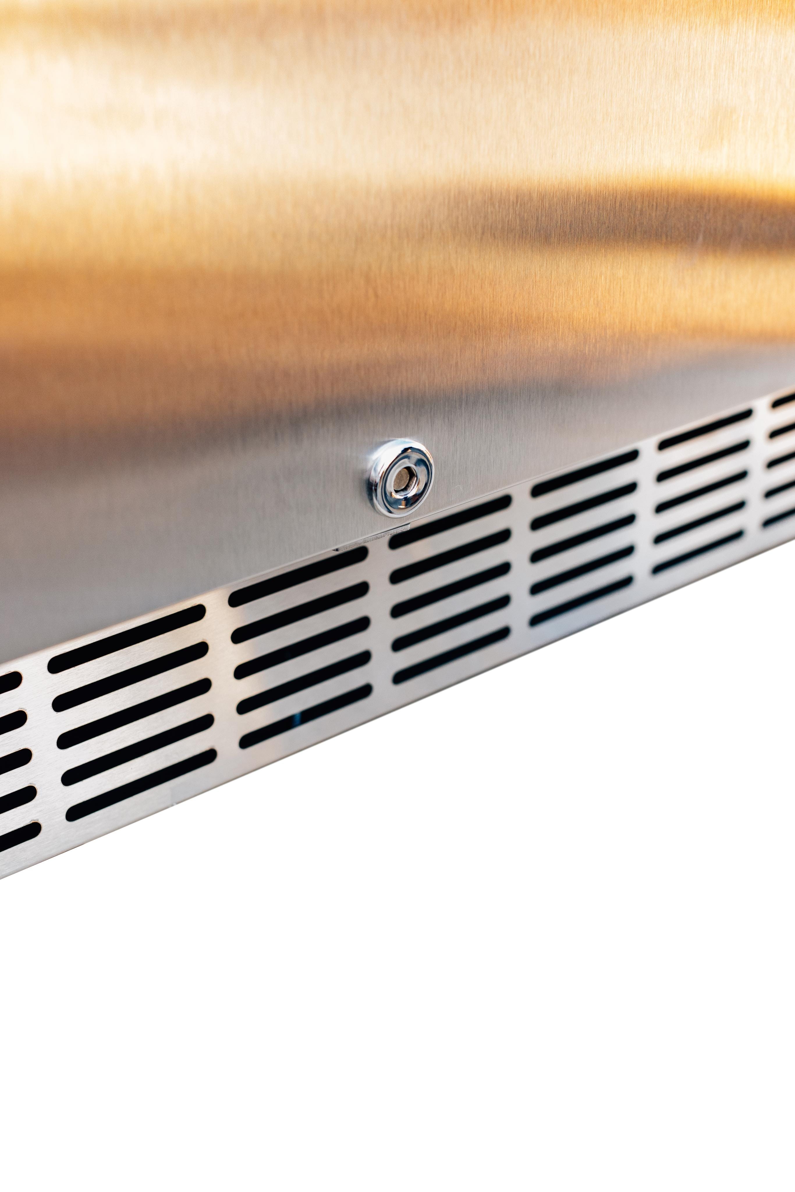 American Made Grills Outdoor Refrigerators American Made Grills - 24" Outdoor Rated Refrigerator / Right Handle