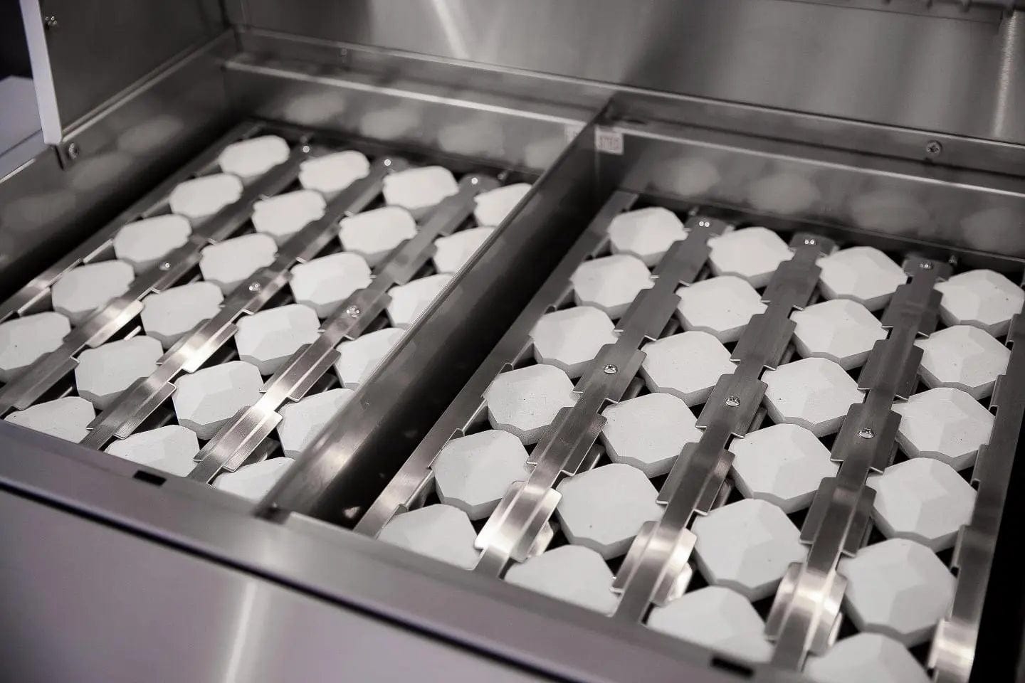 Summerset Grills Liquid Propane Grill Summerset Alturi 42-Inch 3-Burner Built-In Grill Liquid Propane With Stainless Steel Burners & Rotisserie