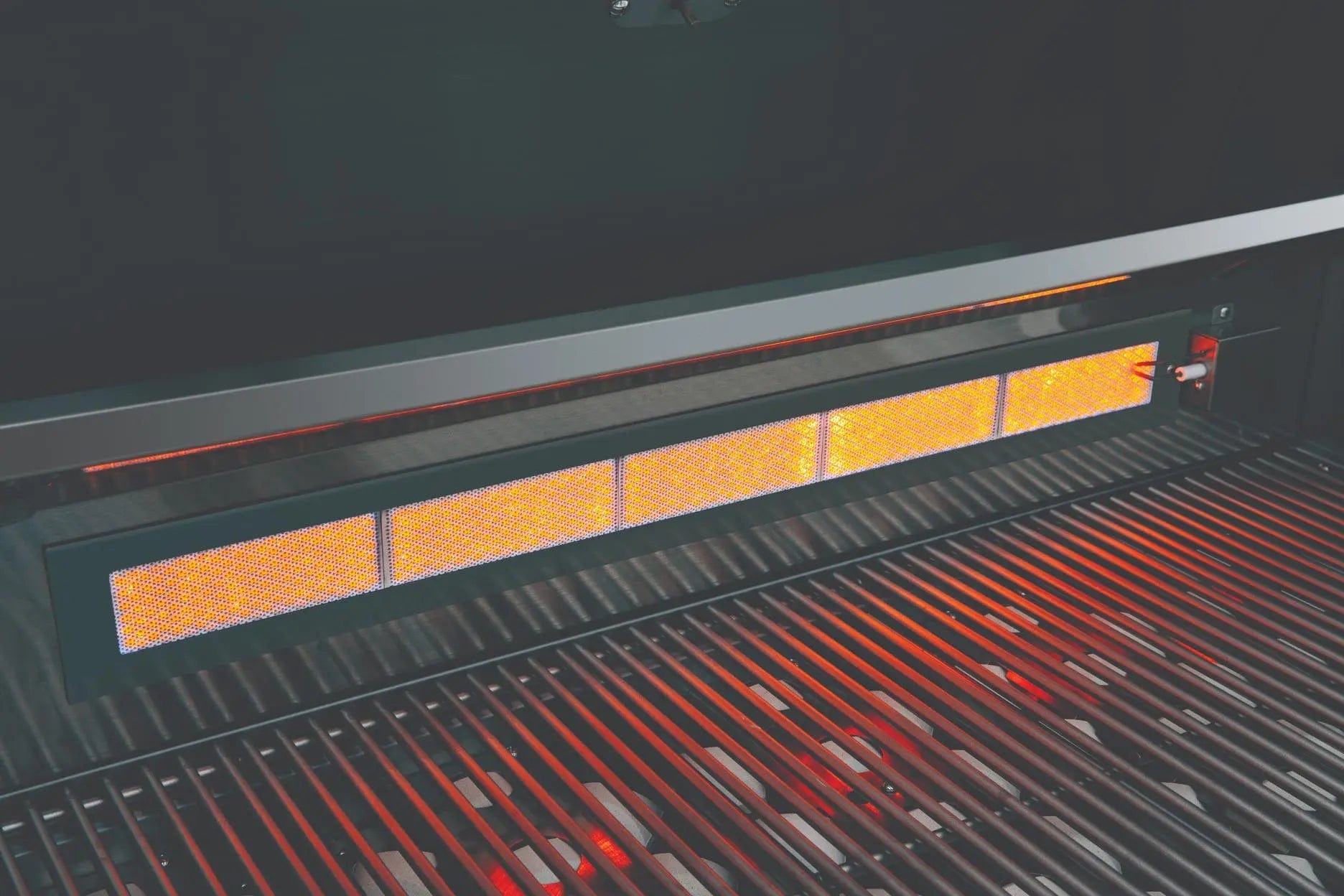 Summerset Grills Liquid Propane Grill Summerset Grills - Sizzler PRO Series 40" Built-in Grill Liquid Propane