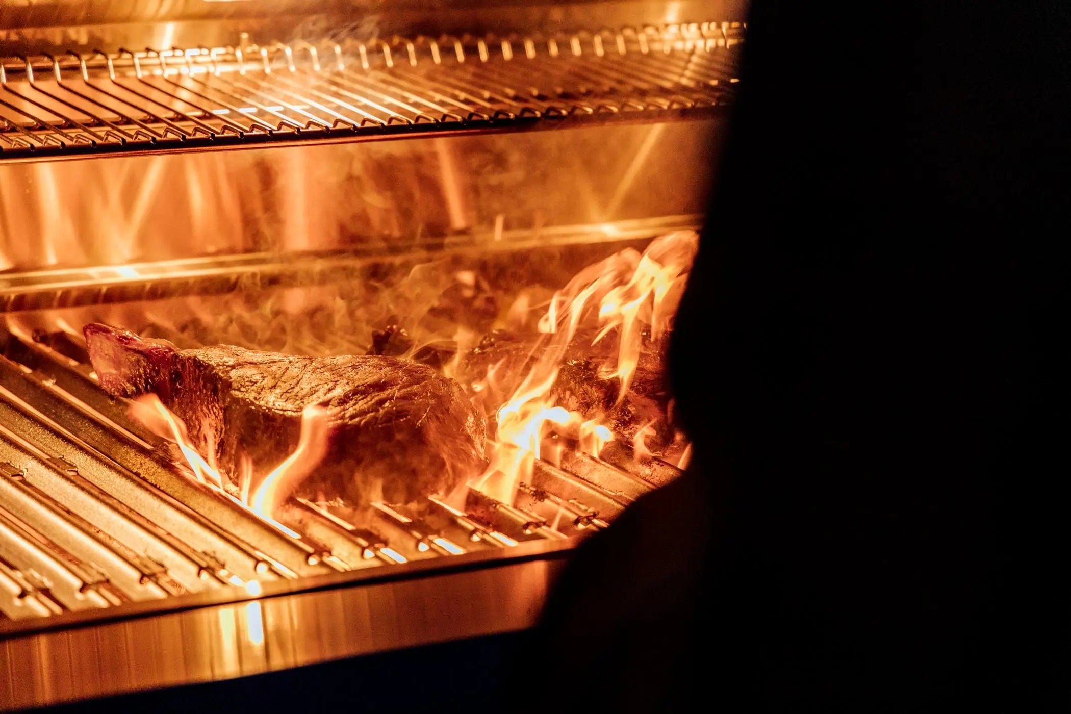 American Made Grills Natural Gas Grill American Made Grills Encore 54-Inch Freestanding Hybrid Outdoor Grill - Natural Gas