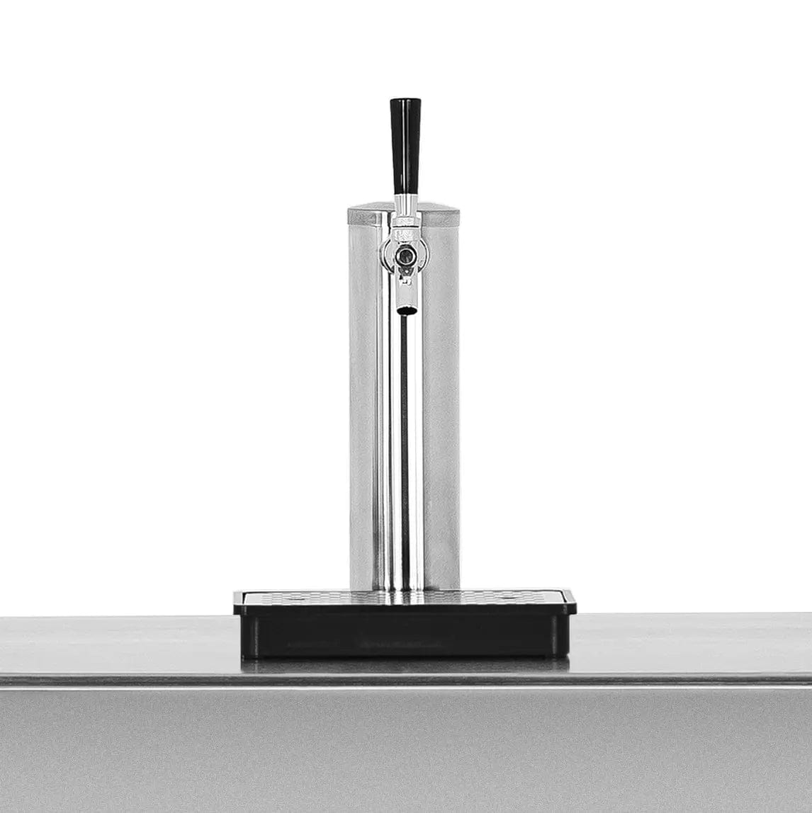 American Made Grills Outdoor Kegerator American Made Grills - 6.6c Deluxe Outdoor Rated Single Tap Kegerator