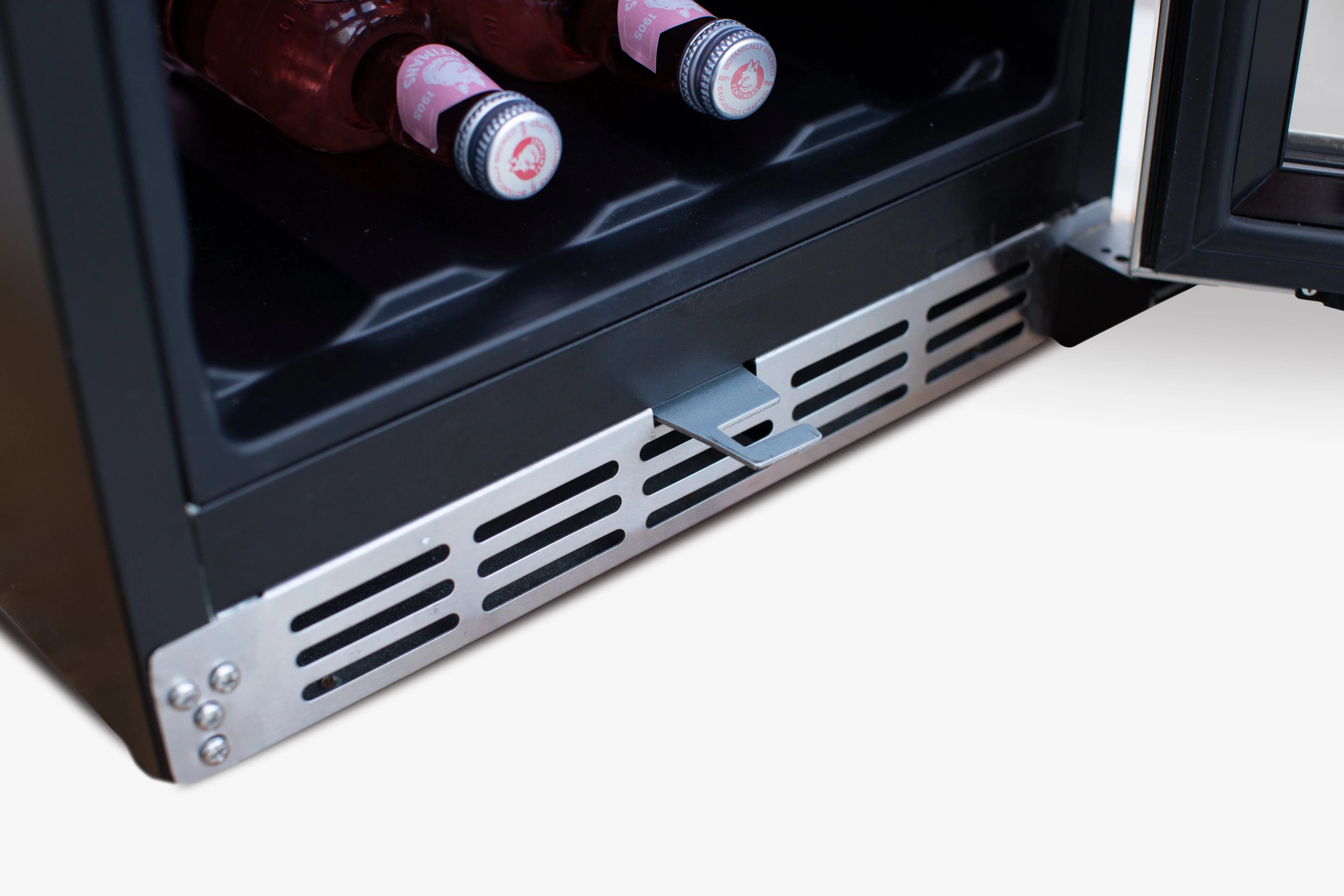 American Made Grills Outdoor Refrigerators American Made Grills - 15" Outdoor Fridge w/Glass Door