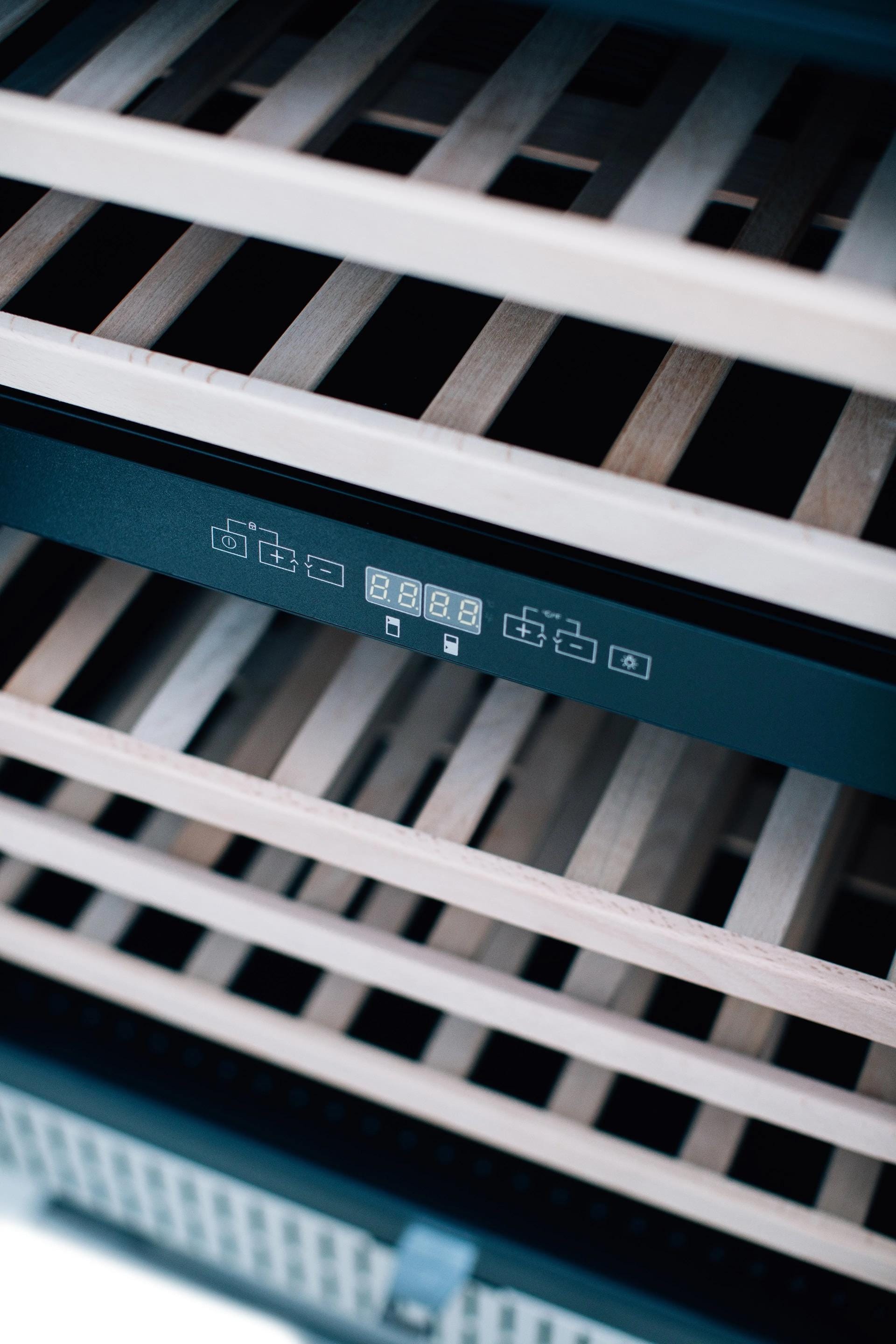 American Made Grills Outdoor Wine Cooler American Made Grills - 24" Outdoor Rated Dual Zone Outdoor Wine Cooler